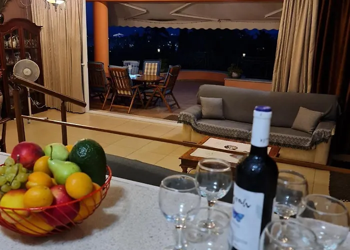 Starlight Seaview Apartament *